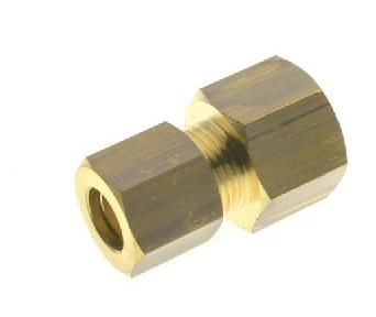 Recto Hembra Universal 8 1/8